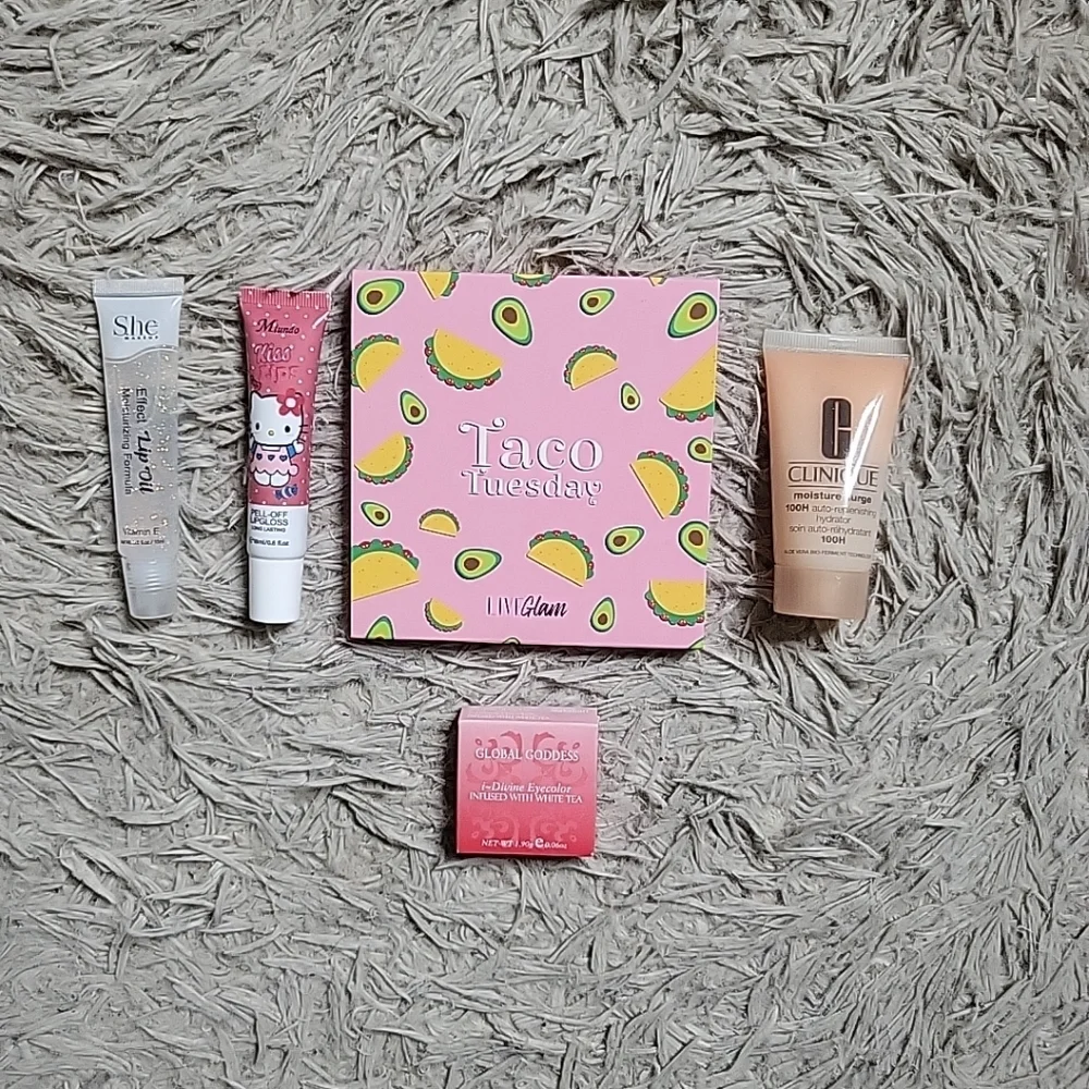 Beauty Bundle Taco Tuesday Eyeshadow Palette Clinique Moisture Surge Lips Eyes ✨